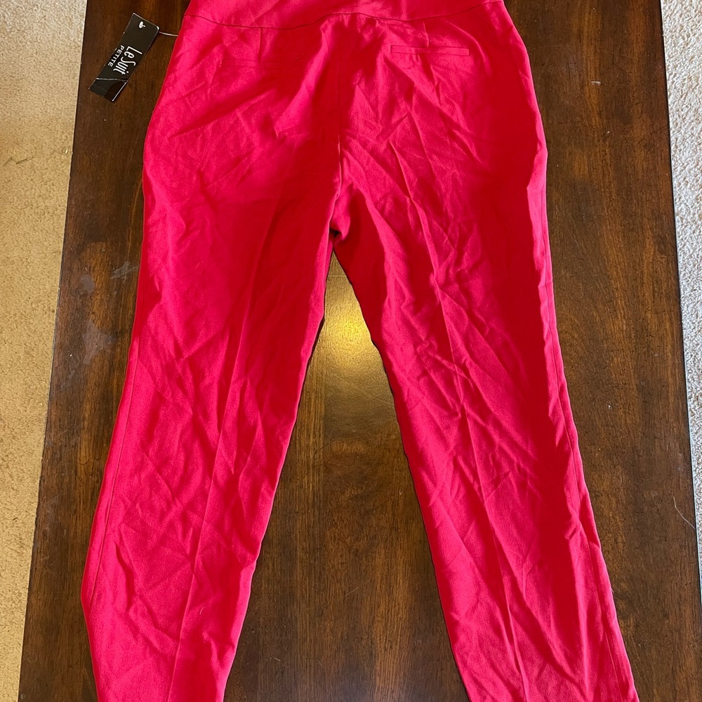 Le Suit Red Pants